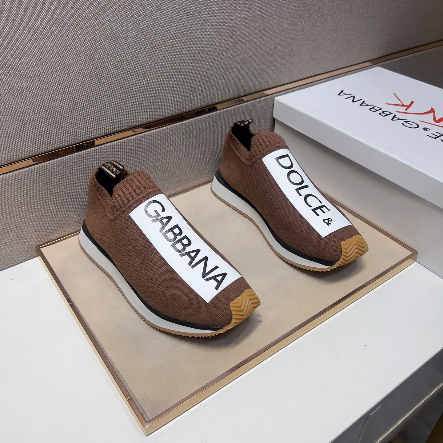 ⬛️Men's men's shoes💰p420【DG～】couple casual shoes 2025z cabinet sales simultaneously 🔶Size: 35-44#️⃣ 🔷7 colors🔜The upper is made of multi-material splicing➕Mesh lining, comfortable and breathable, sole: original comfortable, wear-resistant and non-slip outsole, ⚠️Real shot📱Photographed🎬The real thing is better📢📢📢